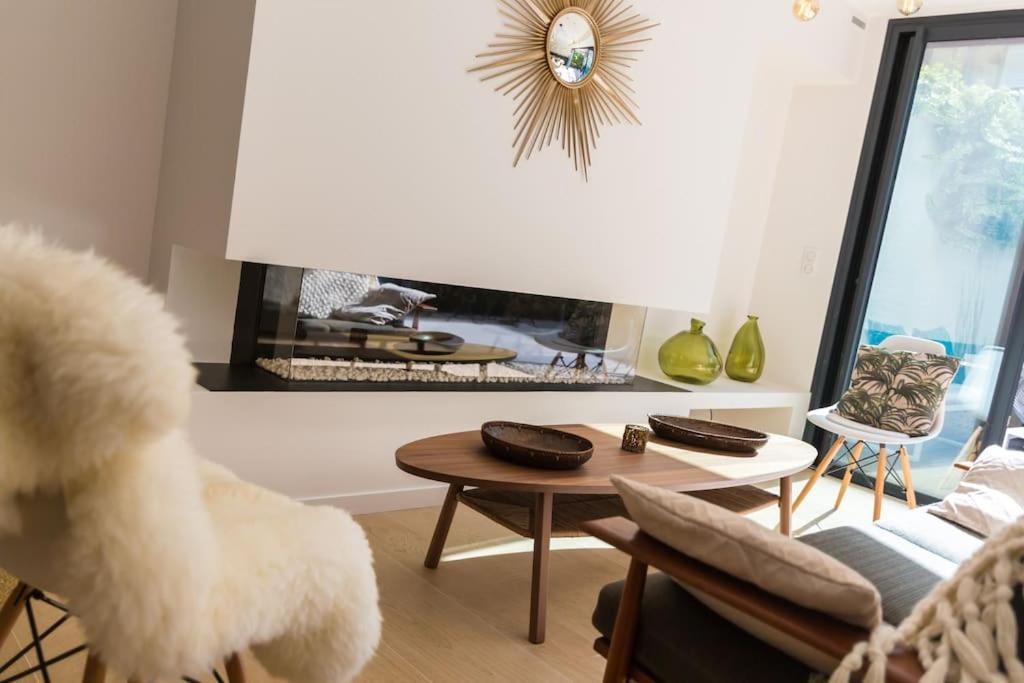 Maison D'Hotes, Terrasse & Jacuzzi En Plein Centre Bordeaux Kültér fotó